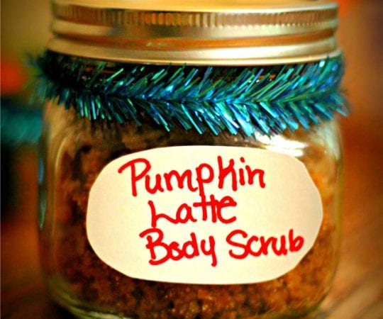 DIY Pumpkin Latte Sugar Scrub- perfect as a gift, or to use yourself :)