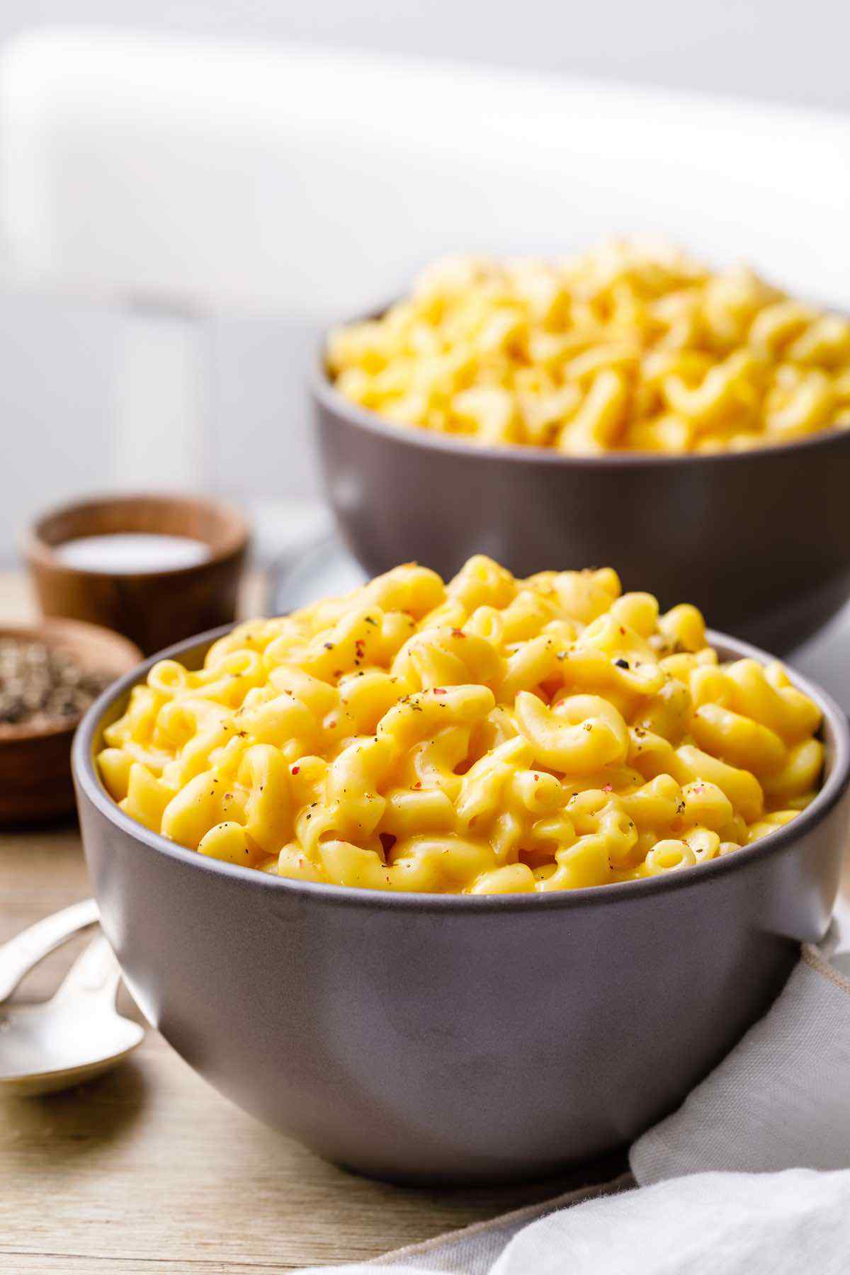Easy 5-Ingredient Instant Pot Mac And Cheese
