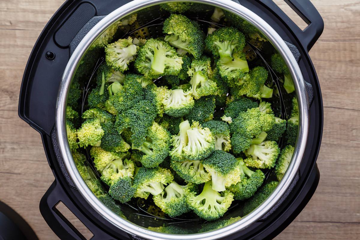 Instant Pot Garlic Roasted Broccoli